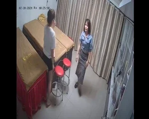 Hack camera em gái được chồng cho tiền đi spa triệt lông bướm – Viet69 | VIET69