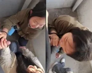 Hai em gái ngại ngùng lần đầu được bú cu | VIET69